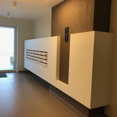 Ribella West 2 *